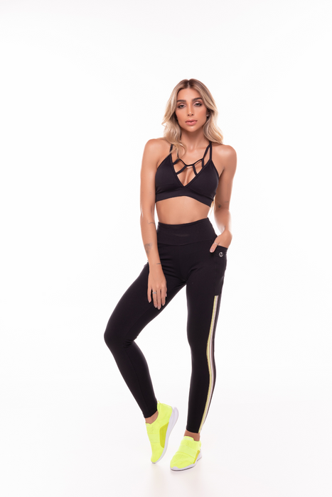 Deluxe Black Sports Bra